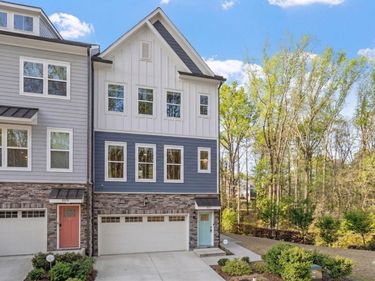 2077 Eva Pearl Drive, Apex, NC 27502
