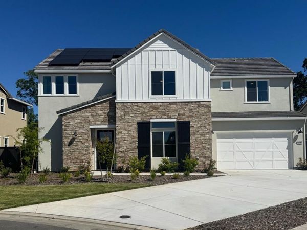 5738 Golden Pond Dr, Rocklin, CA 95677