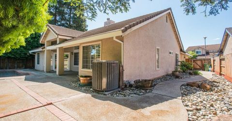 9513 Laguna Lake Way, Elk Grove, CA 95758 Photo