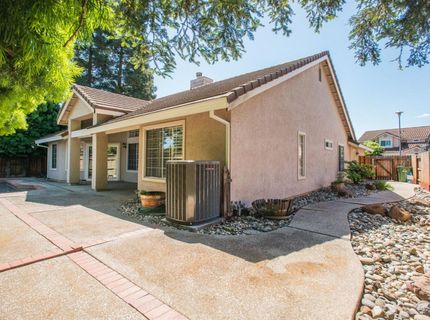 9513 Laguna Lake Way, Elk Grove, CA 95758 Photo