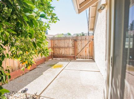 9513 Laguna Lake Way, Elk Grove, CA 95758 Photo