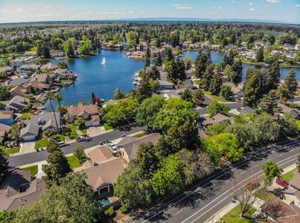 9513 Laguna Lake Way, Elk Grove, CA 95758 Photo