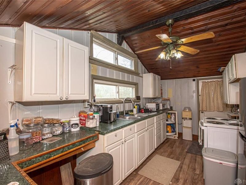 2099 Van Oss Drive, Beavercreek, OH 45431 Photo 10