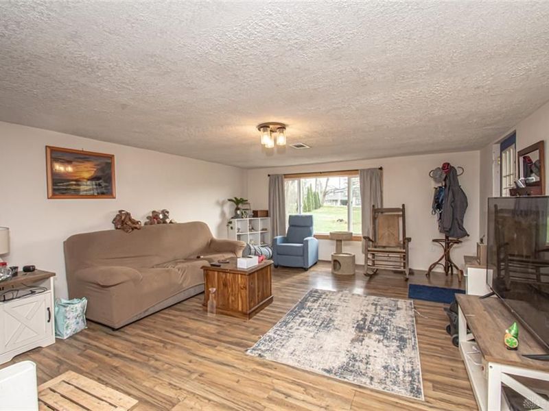 2099 Van Oss Drive, Beavercreek, OH 45431 Photo 5