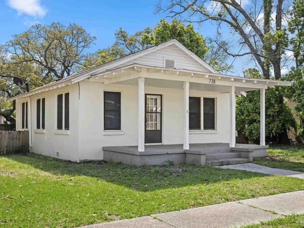 738 S E St, Pensacola, FL 32502