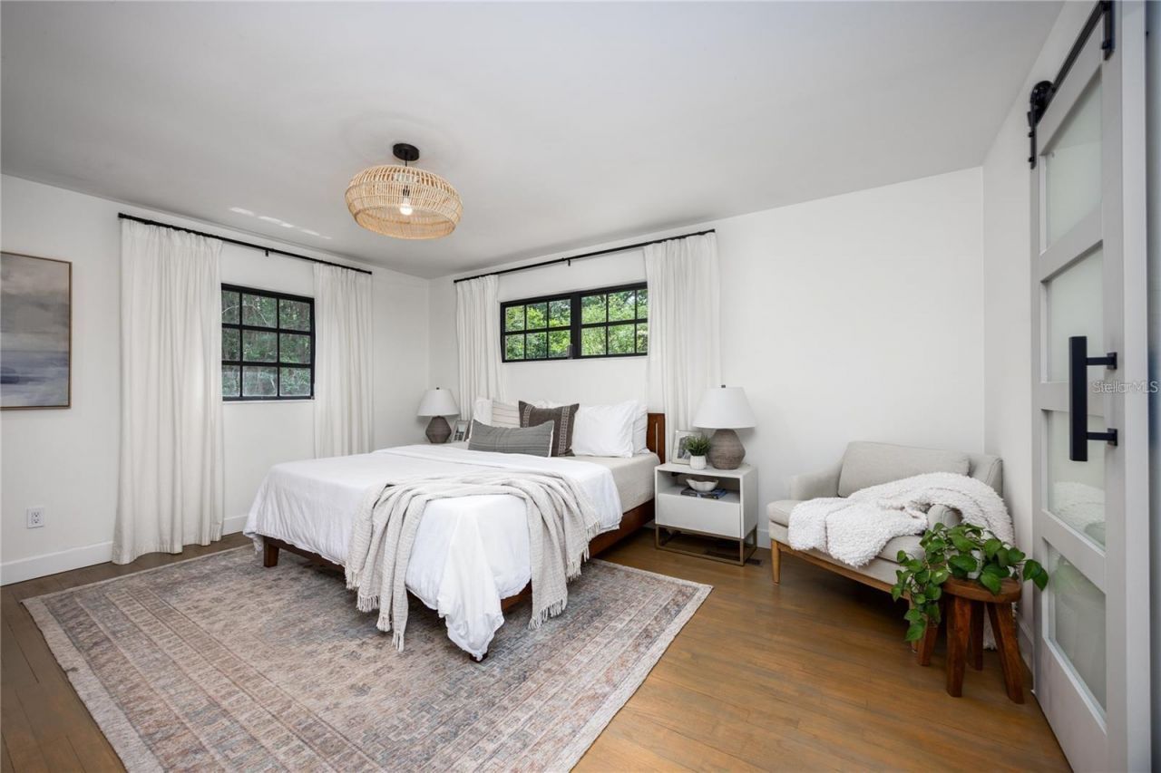 4005 NW 9th Court, Gainesville, FL 32605 Photo