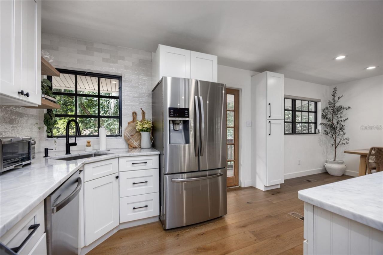 4005 NW 9th Court, Gainesville, FL 32605 Photo