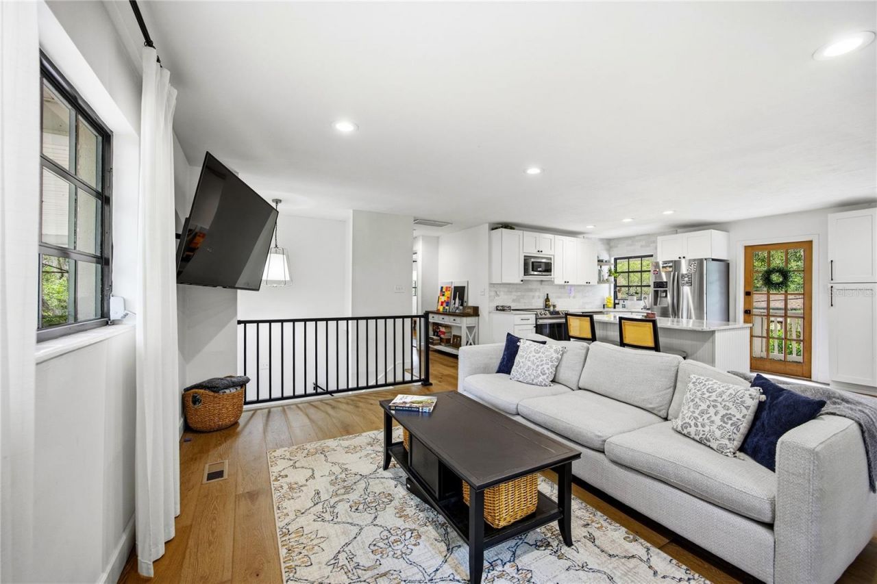 4005 NW 9th Court, Gainesville, FL 32605 Photo