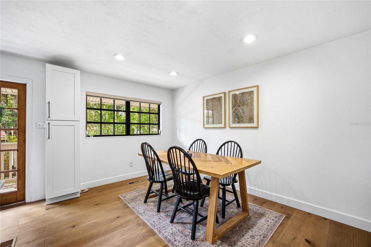 4005 NW 9th Court, Gainesville, FL 32605 Photo