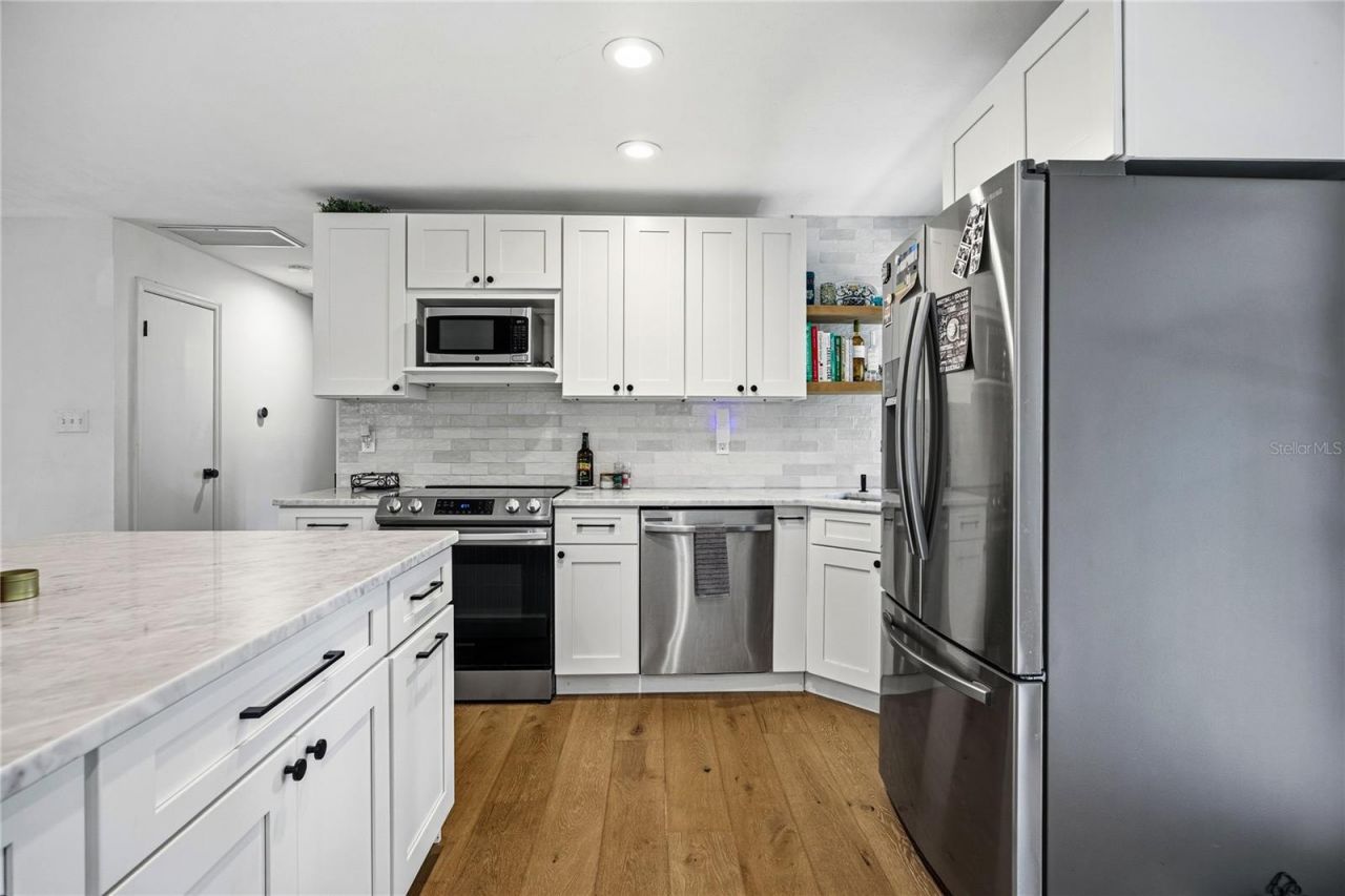 4005 NW 9th Court, Gainesville, FL 32605 Photo