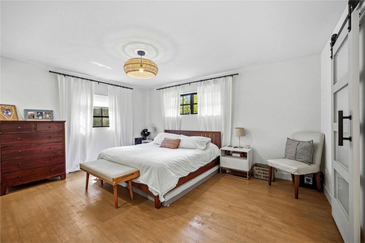 4005 NW 9th Court, Gainesville, FL 32605 Photo