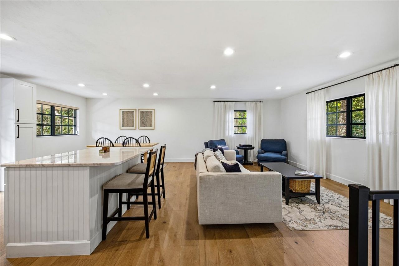 4005 NW 9th Court, Gainesville, FL 32605 Photo