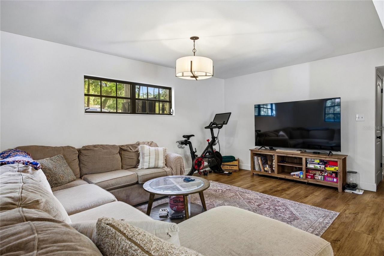 4005 NW 9th Court, Gainesville, FL 32605 Photo