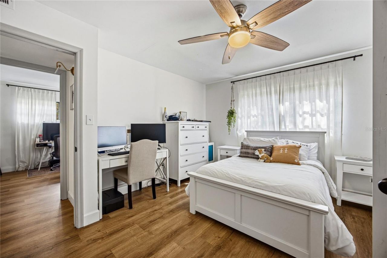 4005 NW 9th Court, Gainesville, FL 32605 Photo