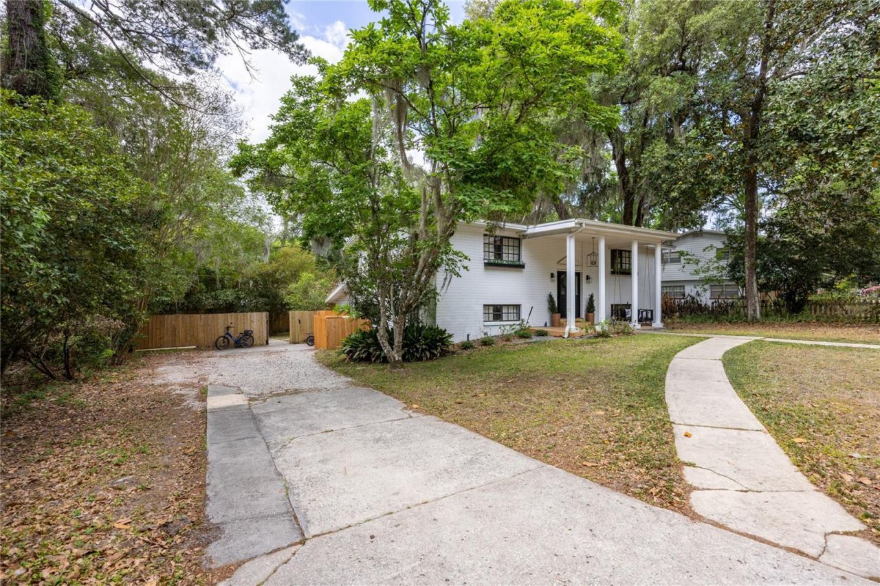 4005 NW 9th Court, Gainesville, FL 32605 Photo