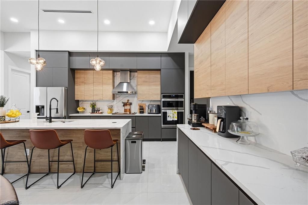 423 SW 19th Ave , Cape Coral, FL 33991 Photo