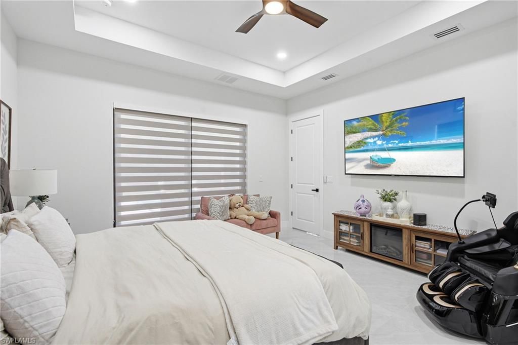 423 SW 19th Ave , Cape Coral, FL 33991 Photo