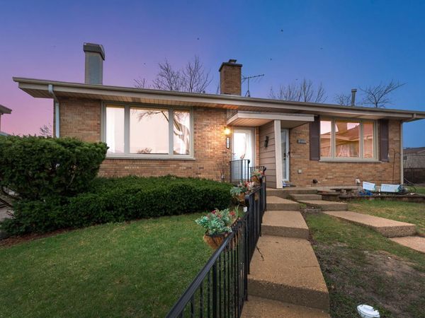 9308 Home Court , Des Plaines, IL 60016