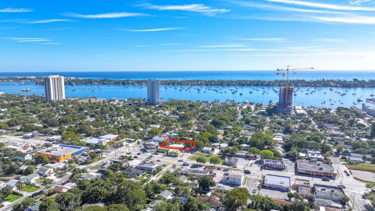 527 48th Street, West Palm Beach, FL 33407 Photo