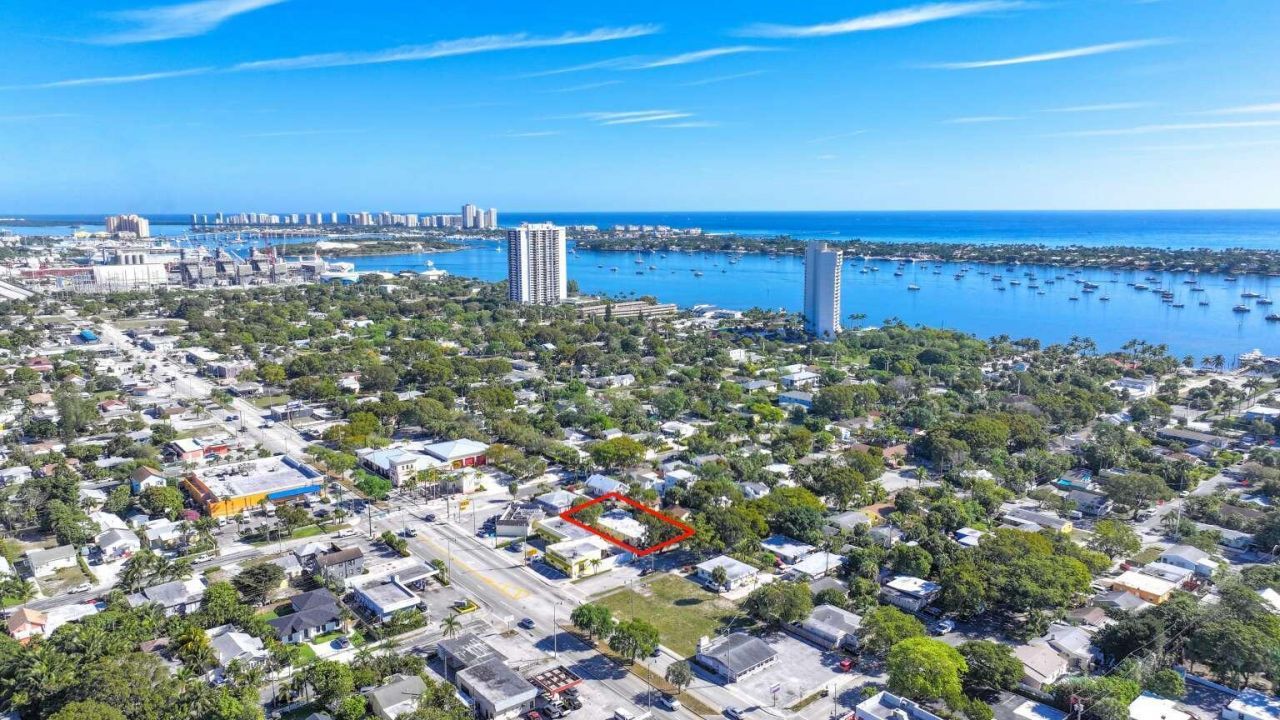 527 48th Street, West Palm Beach, FL 33407 Photo