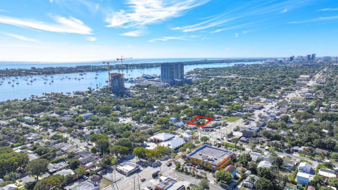 527 48th Street, West Palm Beach, FL 33407 Photo