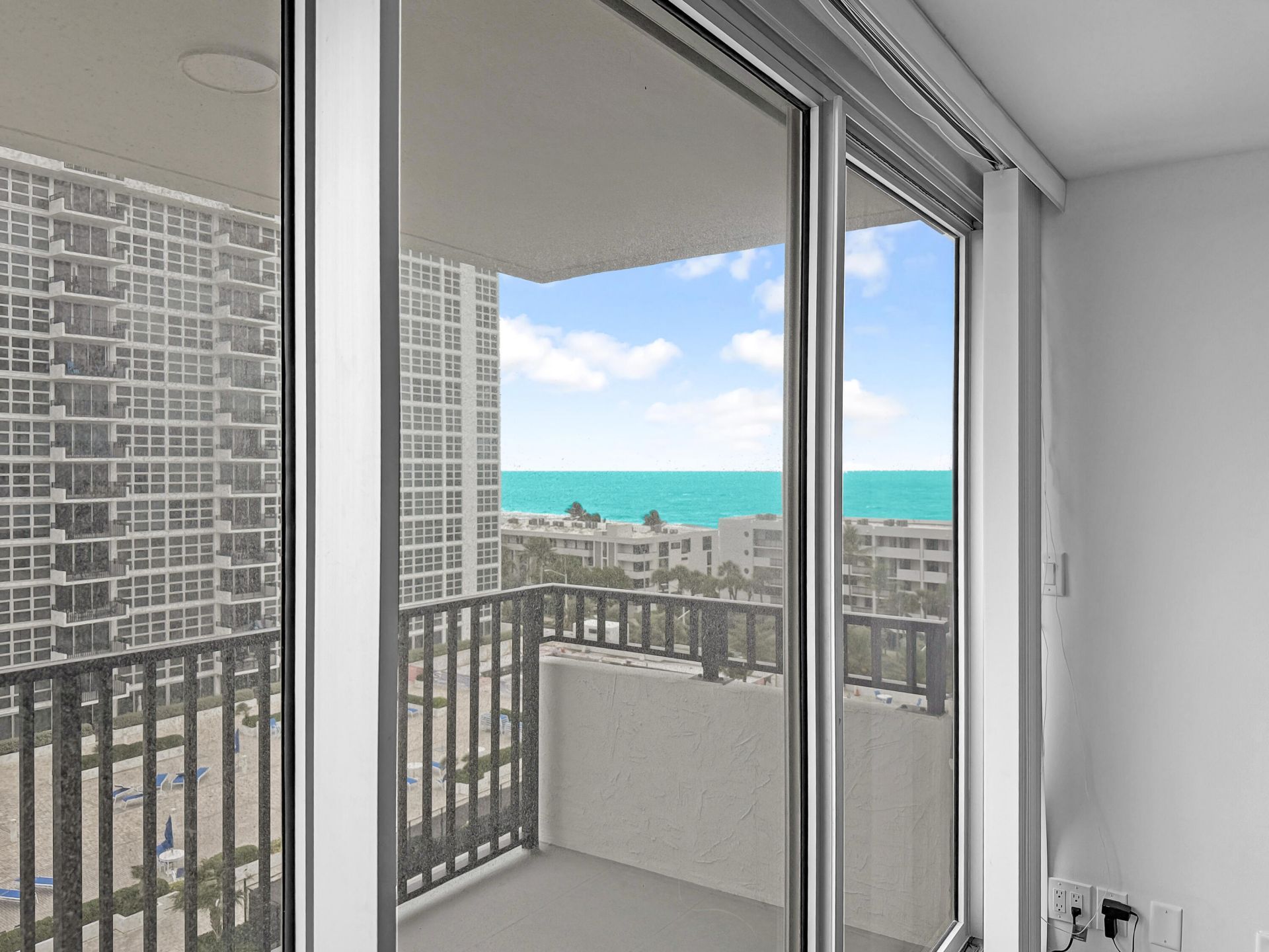 525 N Ocean Boulevard, Unit 1016, Pompano Beach, FL 33062 Photo