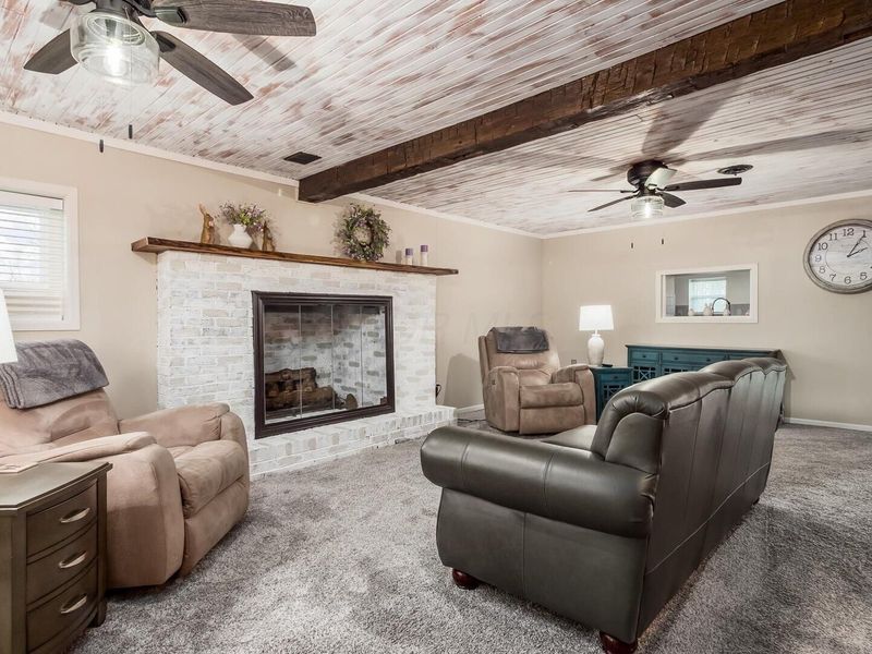 10021 W Triadelphia Road NW, Crooksville, OH 43731 Photo 4