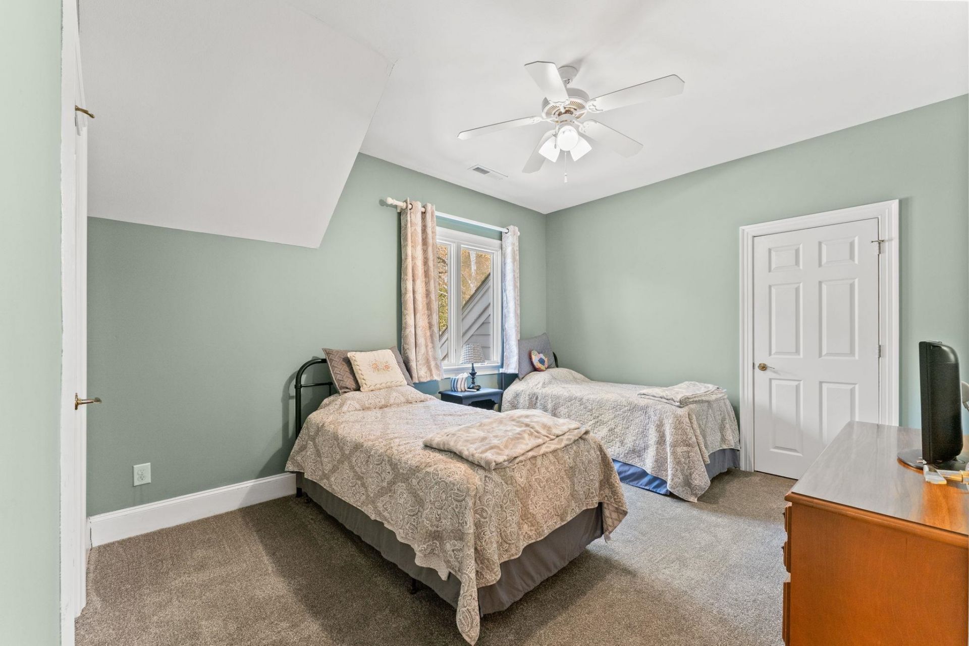 4806 Bucks Bluff Dr. Photo 23