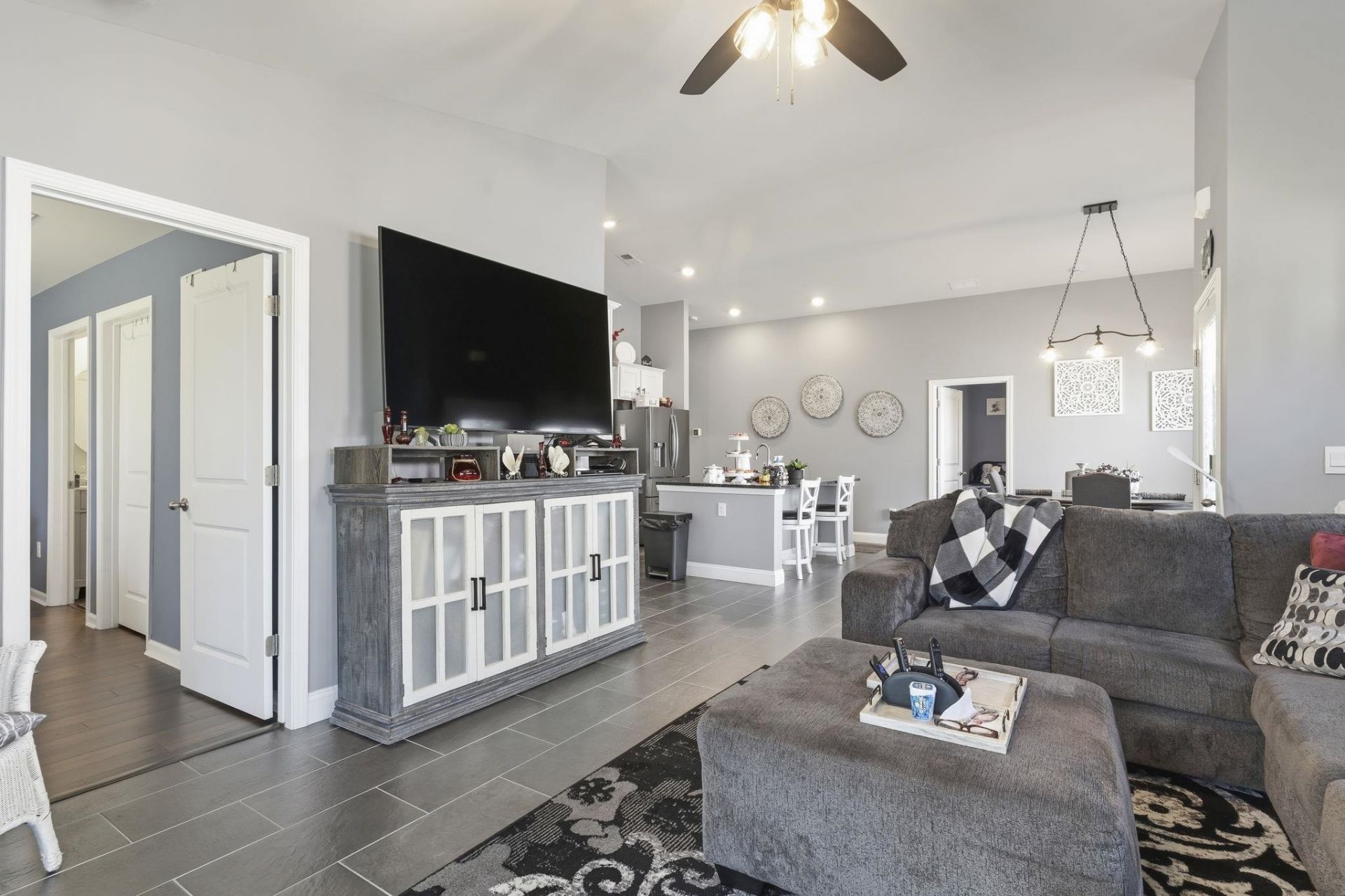 1560 Jardine Loop Photo 14