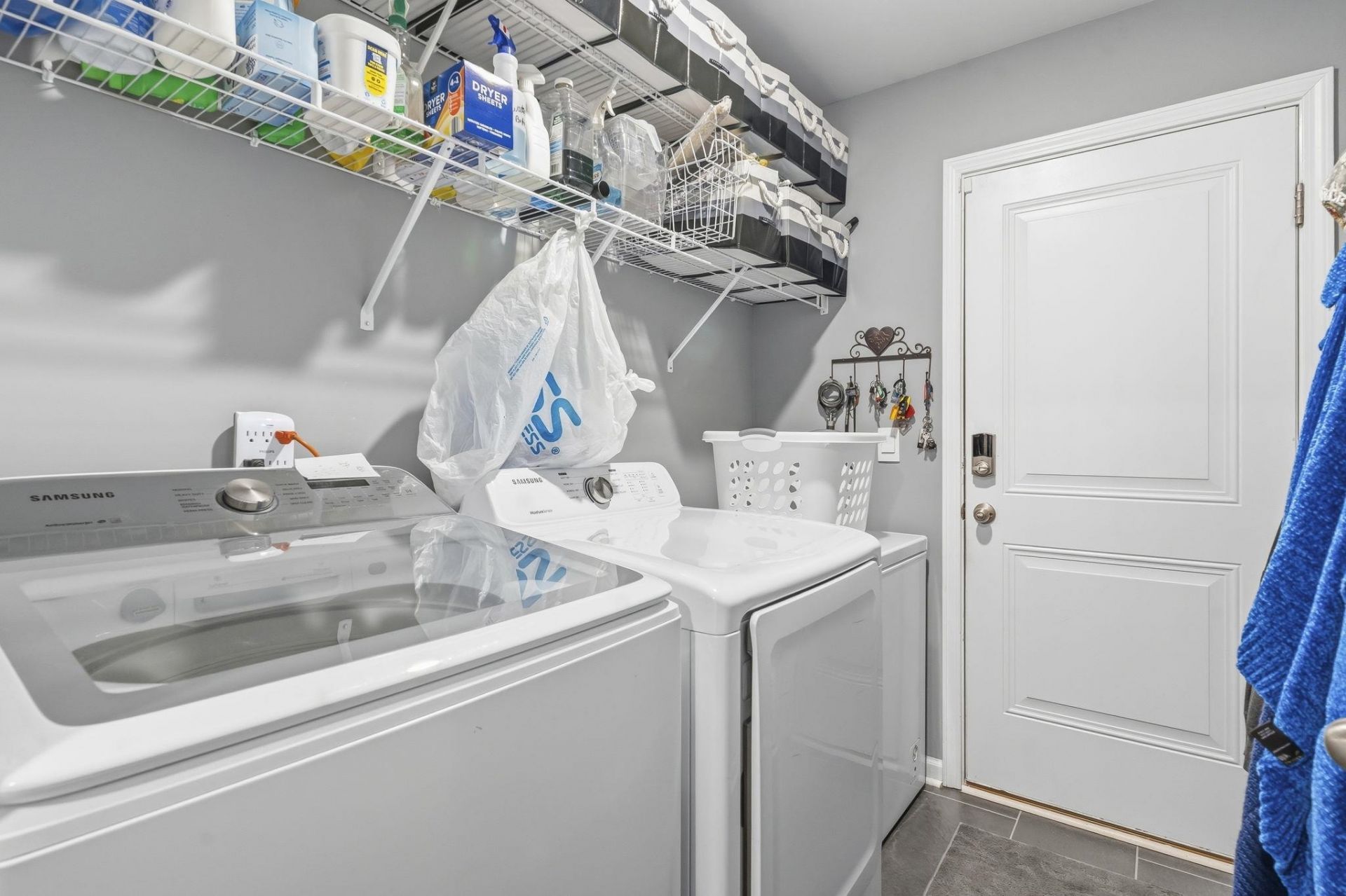 1560 Jardine Loop Photo 23