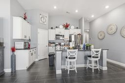 1560 Jardine Loop photo 4