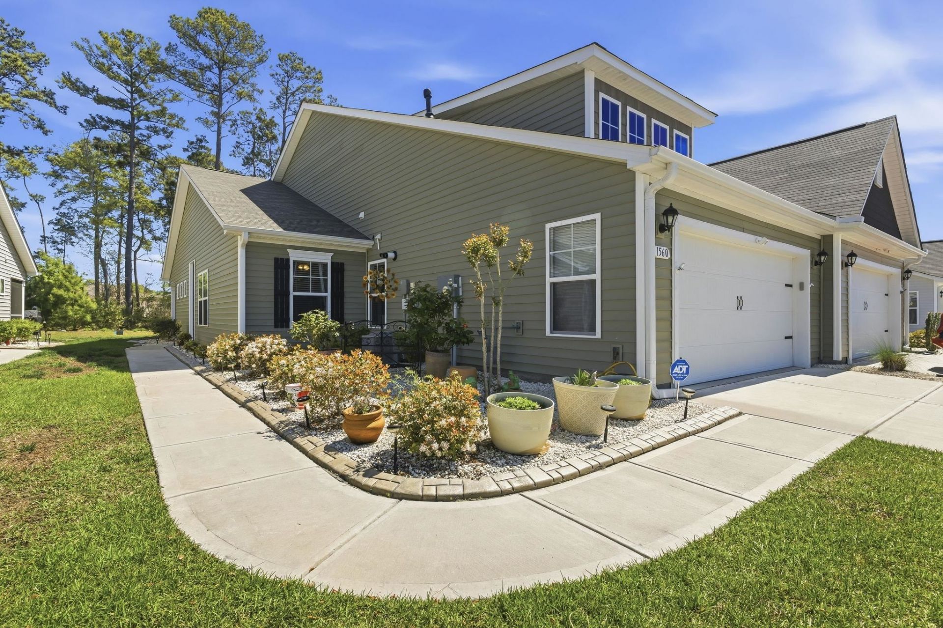 1560 Jardine Loop Photo 34