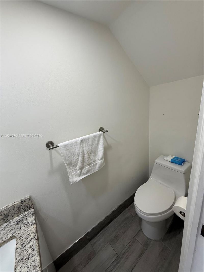 5420 W 26th Ave , Unit B-9, Hialeah, FL 33016 Photo