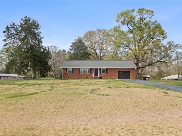 1561 Handy Road , Denton, NC 27239