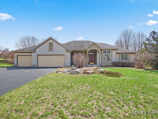 7500 Cloudberry Lane NE, Belmont, MI 49306