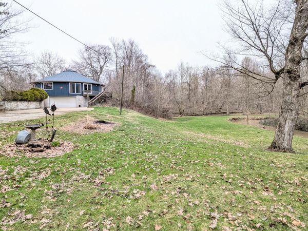 840 Black River Road, Bangor, MI 49013