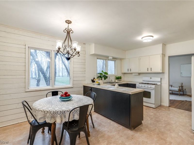 1440 Treasch Drive, Cuyahoga Falls, OH 44221 Photo 17