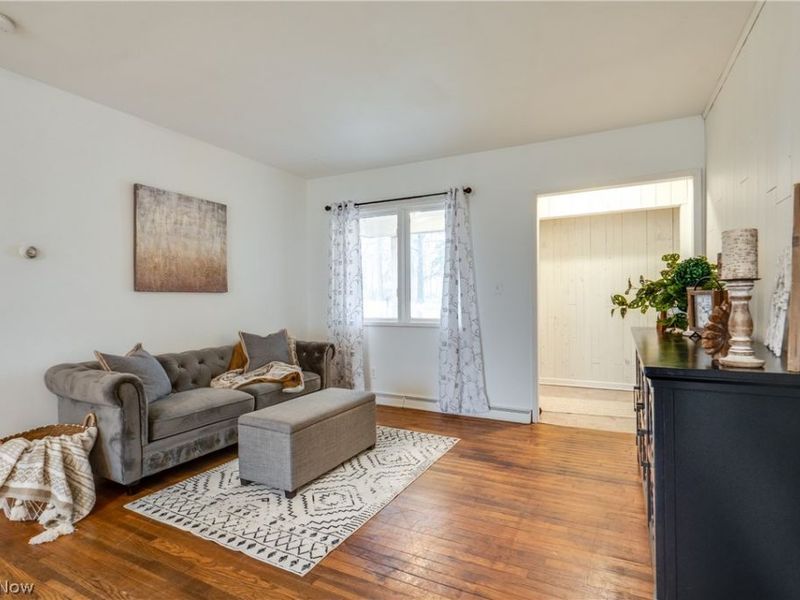 1440 Treasch Drive, Cuyahoga Falls, OH 44221 Photo 4