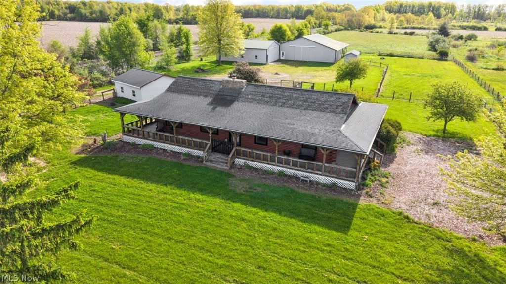 225 Township Road 581, Sullivan, OH 44880 Main Photo
