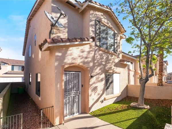 71 Belle Maison Avenue, Las Vegas, NV 89123