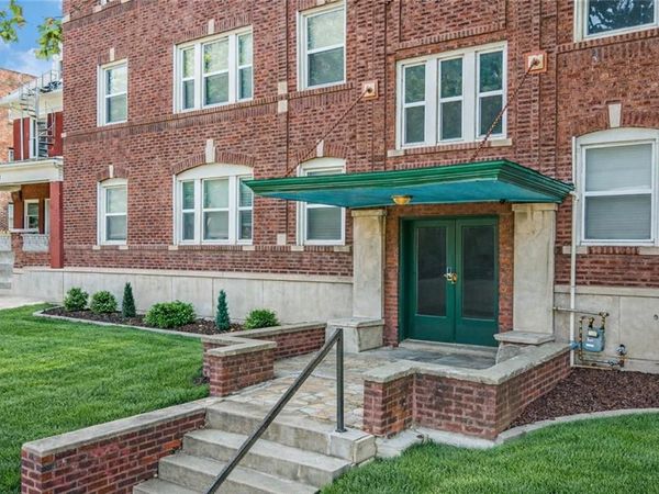 3732 Southwest Trafficway, Kansas City, MO 64111