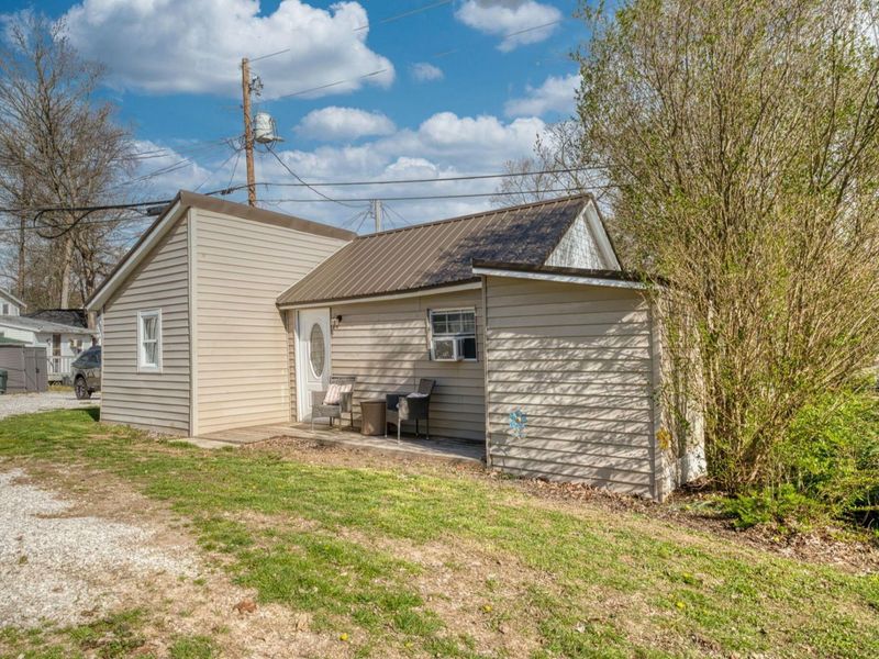 114 W 6th Street, Lancaster, OH 43130 Photo 3