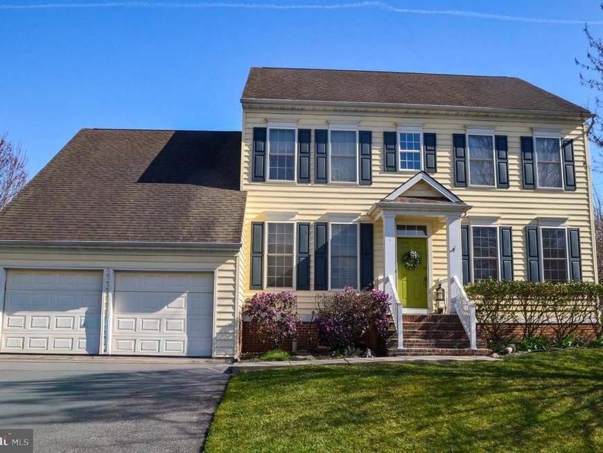 815 Edgeworth Court , Red Lion, PA 17356 Main Photo