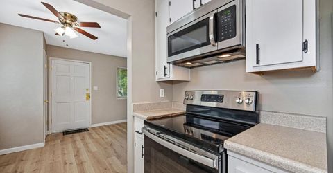 9032 El Cajon Way #4, Unit 4, Sacramento, CA 95826 Photo