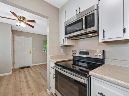 9032 El Cajon Way #4, Unit 4, Sacramento, CA 95826 Photo