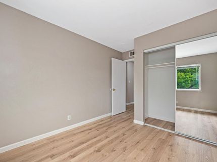 9032 El Cajon Way #4, Unit 4, Sacramento, CA 95826 Photo