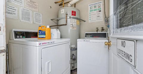 9032 El Cajon Way #4, Unit 4, Sacramento, CA 95826 Photo