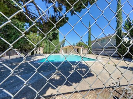 9032 El Cajon Way #4, Unit 4, Sacramento, CA 95826 Photo