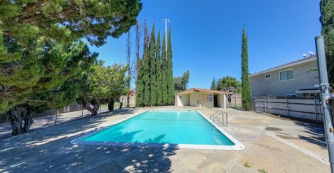 9032 El Cajon Way #4, Unit 4, Sacramento, CA 95826 Photo