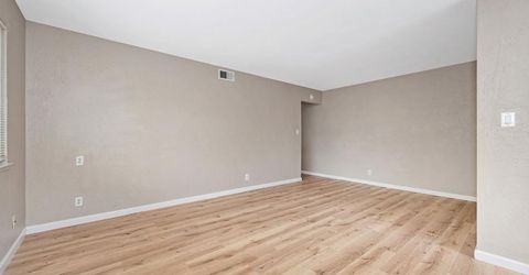 9032 El Cajon Way #4, Unit 4, Sacramento, CA 95826 Photo